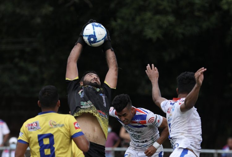 Luis Ángel Firpo y Municipal Limeño empataron 0-0 en el inicio de la segunda face del Torneo Apertura. Foto de David Martínez.