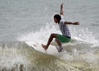 Segundo llamado para los surfistas