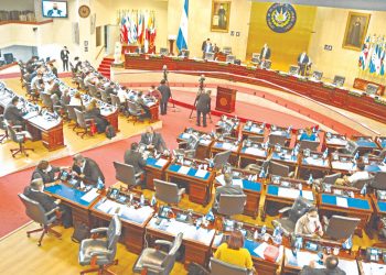 ARENA y GANA son los partidos que tienen más empleados en la Asamblea