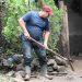 José prestó $400 para su cosecha de maíz y perdió todo por las inundaciones
