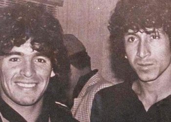 El día que Mágico y Maradona se aliaron para comandar al Barcelona en gira por Estados Unidos