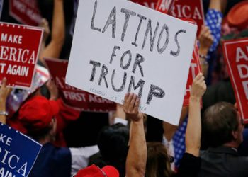 Votantes latinos por Trump ayudaron a mantener reñida la elección