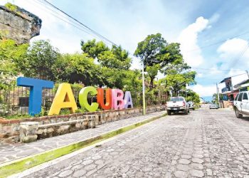 Tacuba conserva su identidad indígena en las calles de piedra y adoquín