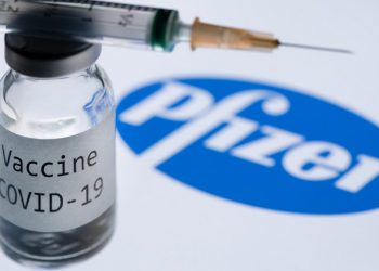 Reino Unido, primer país del mundo en aprobar la vacuna de Pfizer/BioNtech contra COVID-19