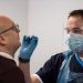 Nuevo récord en EE. UU. : más de 100,000 personas hospitalizadas por COVID-19