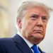 Trump exige aprobación de la vacuna Pfizer el viernes y amenaza al jefe de ente regulador