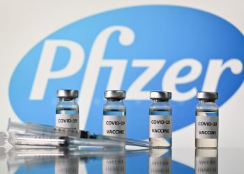 EE. UU. emite autorización de emergencia para vacuna de Pfizer/BioNTech contra COVID-19