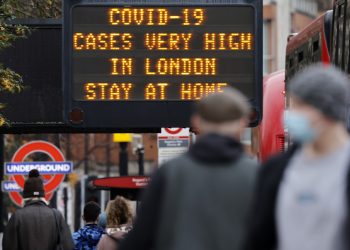 Europa reabre sus puertas al Reino Unido y la OMS estudiará nueva cepa de la COVID-19
