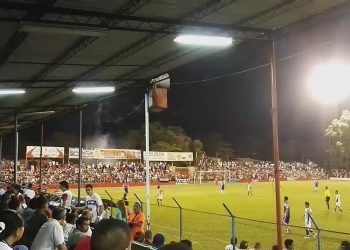 Firpo quiere volver a jugar de noche en el estadio Sergio Torres