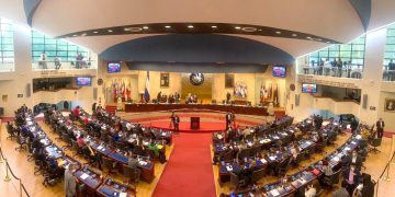 Los 69 asesores de la Asamblea Legislativa le cuestan $142,000 al Estado cada mes