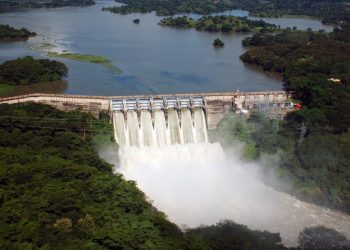 CEL apuesta a las energías renovables en El Salvador