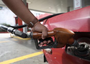 Gasolina especial incrementa $0.10 a partir hoy en El Salvador