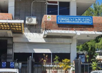 Fiscalía: Expresidente Saca y su esposa se enriquecieron ilícitamente con $5.1 millones