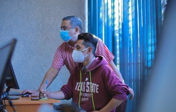 Estudiantes en El Salvador regresarán a las aulas en enero