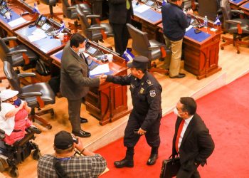 Bukele: la Asamblea «ya no tiene competencia» para remover a Arriaza como director de la PNC