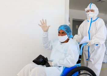 Casos de COVID-19 continúan en aumento en El Salvador, asegura la comisionada presidencial Carolina Recinos