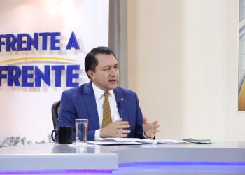 Mario Ponce: vetar decretos es una «facultad constitucional que nadie le puede quitar» al presidente de la República
