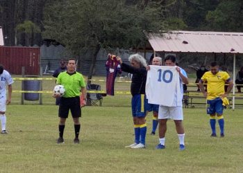 Diego López Maradona: «Mágico me pidió  autorización para hacer homenaje a mi tío, Diego Maradona»