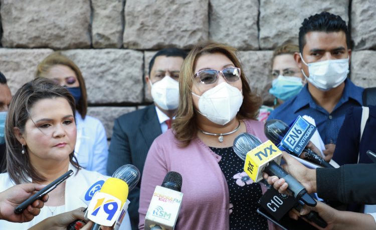 Nery Juárez presentó la semana anterior un escrito ante la Organización de Estados Americanos. / FOTO: Diario El Salvador