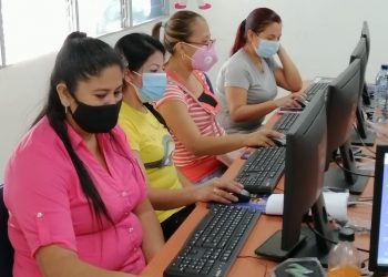 Educación aplica en línea prueba de competencias