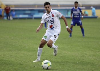 Juan Carlos Portillo no pudo viajar con la selección a Florida por lesión