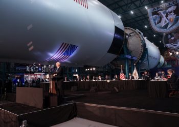 Frank Rubio, el héroe salvadoreño que irá más allá de la Luna