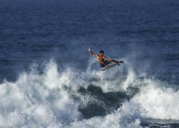 Los mejores surfistas de América competirán en playa El Tunco