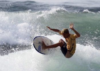 La adrenalina del Circuito Nacional de surf se vivió en Playa Mizata