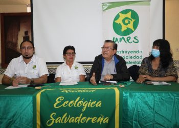 UNES: 5,000 hectáreas de vegetación se queman al año en El Salvador