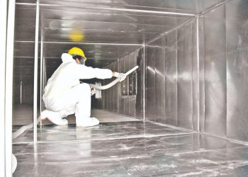 Salvadoreño dirige empresa calificada con cinco estrellas en Estados Unidos