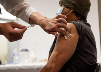 Gobierno de El Salvador prepara acuerdo para adquirir vacuna de Pfizer y BioNtech