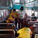 Mujer resulta con fracturas tras asalto a un bus en San Jacinto