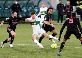 Real Madrid empata en Elche, el líder Atlético ganó al Getafe