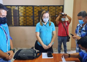 Candidata a alcaldesa de Santa Elena, Usulután: «Decidí tomar el reto porque sé que mi esposo tenía el sueño de ayudar»