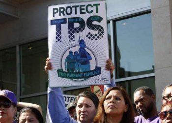 Salvadoreños con TPS conservarán sus negocios gracias a la extensión de permisos