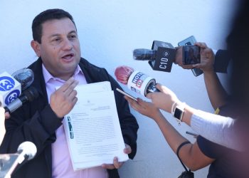 Ministro de Trabajo pide que se anulen candidaturas de Ernesto Muyshondt y Roberto d’Aubuisson