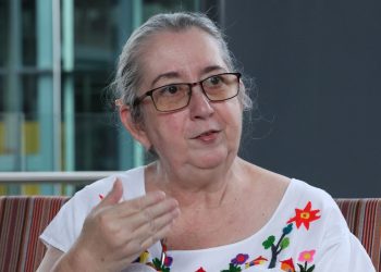 «Yo quisiera que este país fuera de muchos lectores»: Carmen González Huguet.