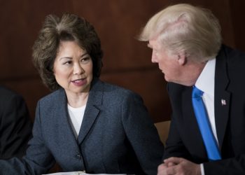 Secretaria de Transporte de Trump anuncia renuncia tras asalto al Capitolio de EE. UU.