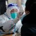 China informa de la primera muerte por la COVID-19 en ocho meses