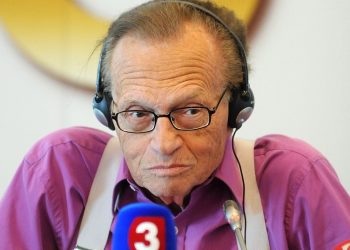 Fallece Larry King, legendario presentador de televisión estadounidense, a los 87 años