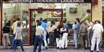 La COVID-19 golpea con fuerza a la clase media en Latinoamérica
