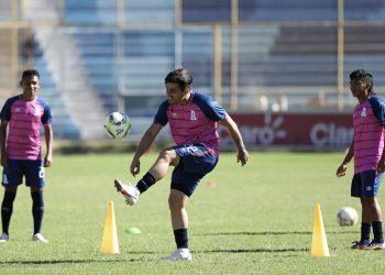 PREVIA | «Tigana» Meléndez, técnico de Alianza, no inventará en Ahuachapán porque quiere vencer al 11 Deportivo