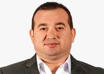 «Tenemos el respaldo de nuestro partido, y la aceptación es excelente», Roberto Barrientos, candidato de Nuevas Ideas a alcalde de San Vicente