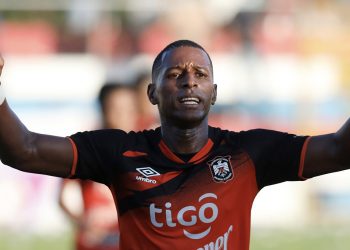Águila derrota 2-0 a Firpo y se encamina a finales del torneo Apertura 2020