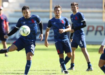 Viejos concidos se enfrentan en la semifinal del torneo Apertura entre Alianza y FAS