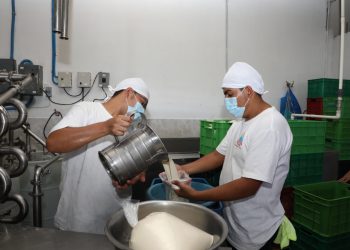 Altezza incrementará su producción de lácteos a un 52 % para este año