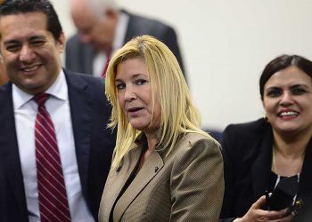 11 casos de corrupción están estancados entre artificios y lentitud en El Salvador