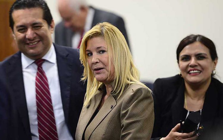 Testigo dice que sociedades de Ana Ligia de Saca fueron utilizadas para lavar dinero de la Presidencia