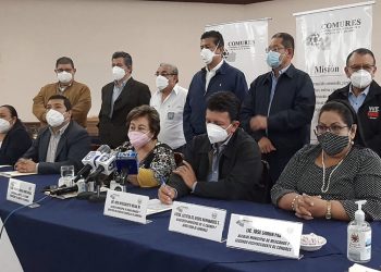 Alcaldes de ARENA y FMLN tienen hasta 33 años en el poder y quieren reelegirse