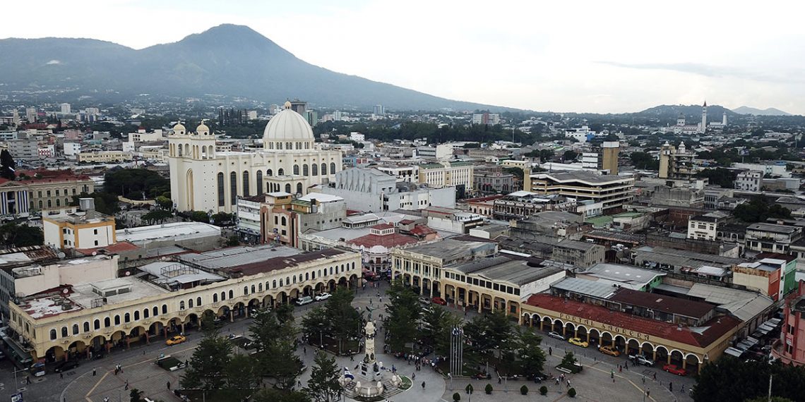 Economía Salvadoreña Crecerá 4 6 En 2021 Según Banco Mundial